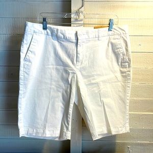 Magellan, Brand new, white Bermuda shorts, great for summer
